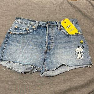 LEVIS SHORTS - LEVIS X PEANUTS